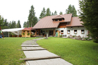 Planinski dom Komenda Planinski dom Komenda, Podboršt 7g, 1218 Komenda